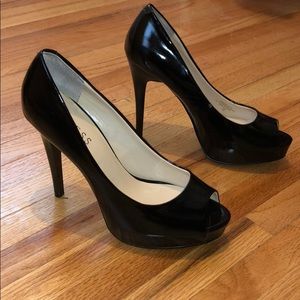 Black Patent Guess Peep Toe Pumps